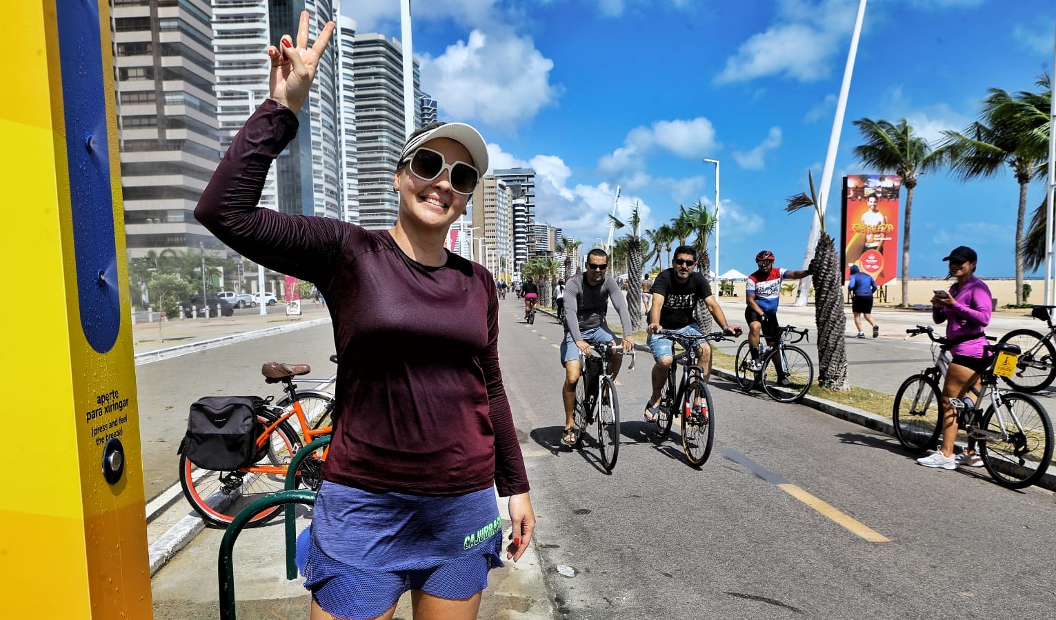 A médica Fernanda Sobal ficou encantada com novo aparelho. Ela é turista do Rio de Janeiro, enquanto desbravava um pouco da orla de Fortaleza, descobriu a novidade